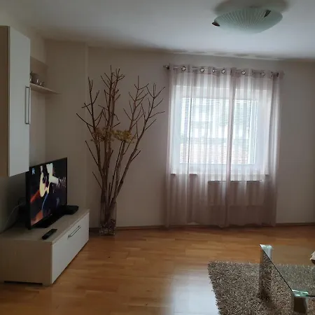 Eleven Lägenhet *