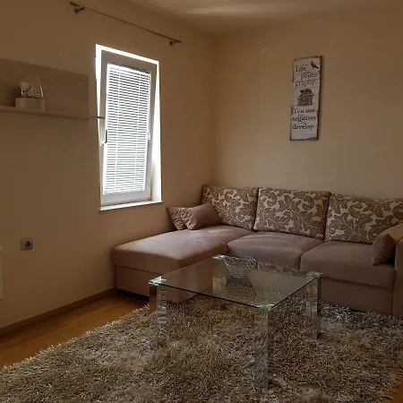 Eleven Apartmán *
